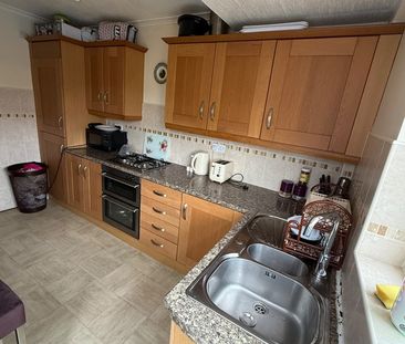 4 Bed Terraced House, Oldfield Road, CV5 - Photo 6