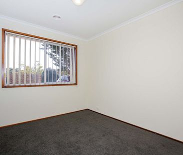 10 Coombe St,Bonython - Photo 5