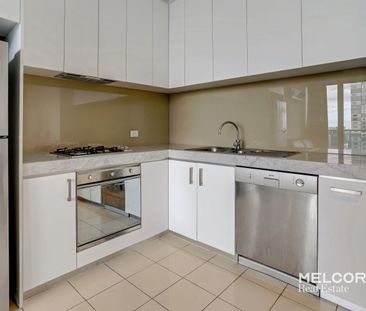 STUNNING INNER CITY APARTMENT ON LEVEL 31 – FURNISHED - Photo 5