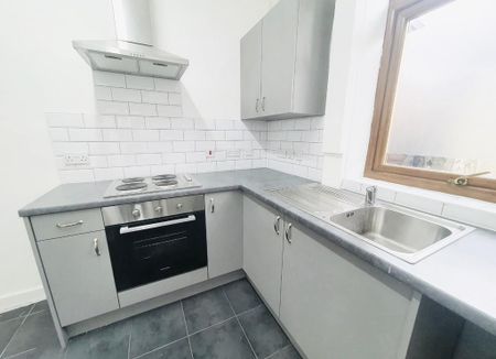 3 bedroom terraced house to rent - Photo 5