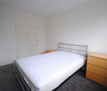 Room in a Shared Flat, Wilmslow Road, M14 - Photo 1