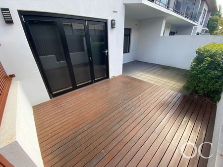 Open the Door to Comfort, Convenience and Courtyard Charm - Photo 4