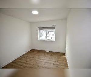 3 Bed 2.5 Bath Dbl Garage Balcony Townhouse For Rent Leduc - Photo 6