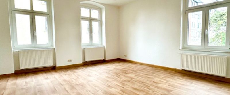 Komplett neu saniert!! Moderne 2-Raum-Wohnung in Annaberg! - Photo 1