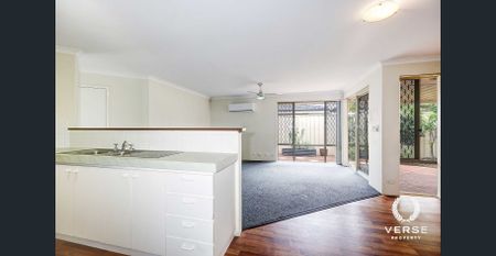 MODERN STREET-FRONT COTTAGE – EASY-CARE LIVING! AVAILABLE NOW. - Photo 4