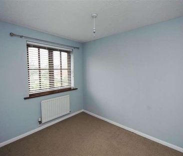 Kember Close, CF3 - Photo 1