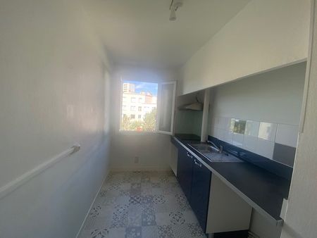 APPARTEMENT T3 56M - Photo 3