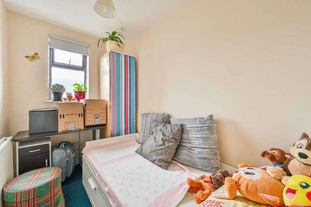 Gresham Road, Canning Town, E16 - Photo 5