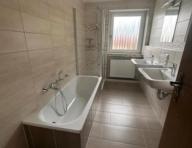 5 Zimmerwohnung mit Garage - Foto 1