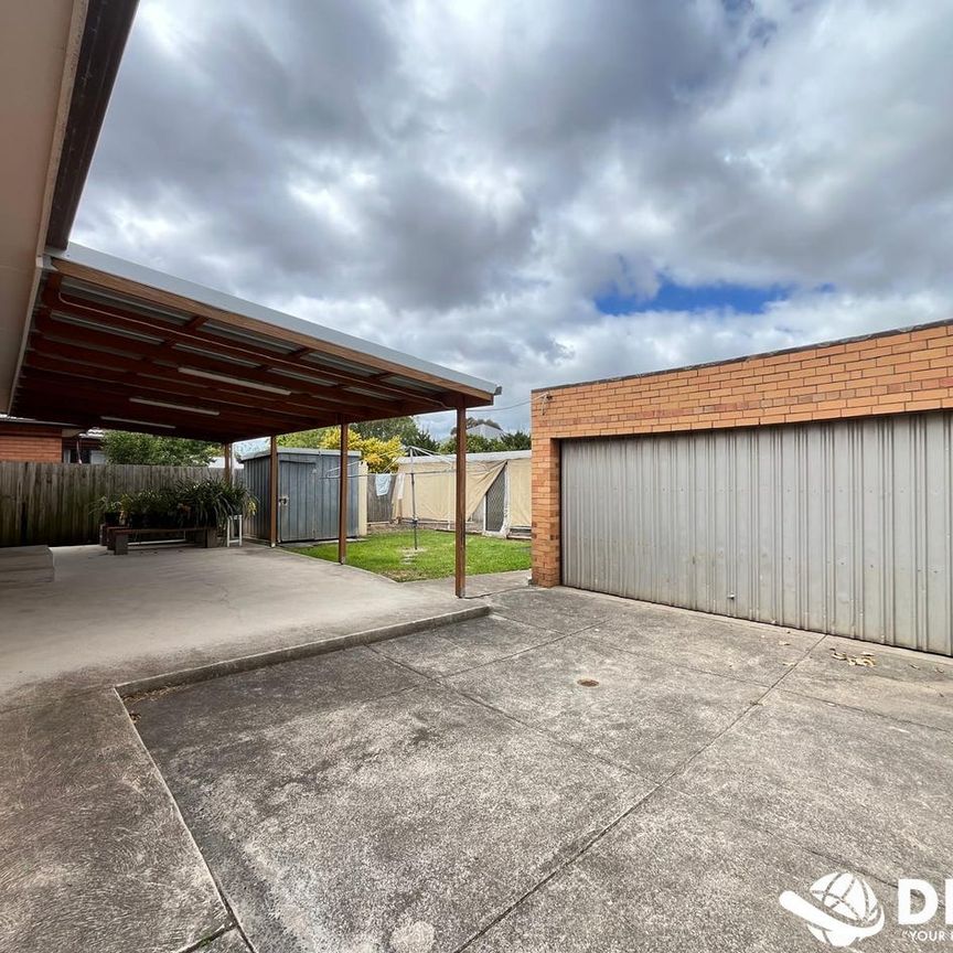 Spacious Family Home - Photo 1