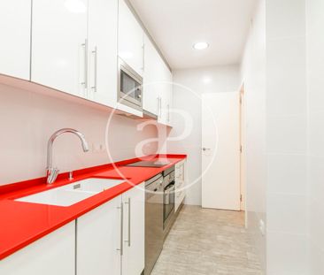 Apartment for rent next to Plaza Narcís Oller - Photo 1