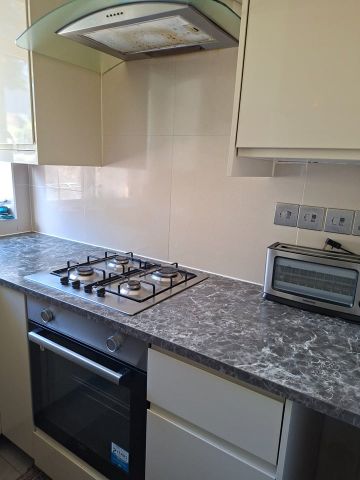 Room in a Shared House, Seymour Road Luton, LU1 - Photo 5