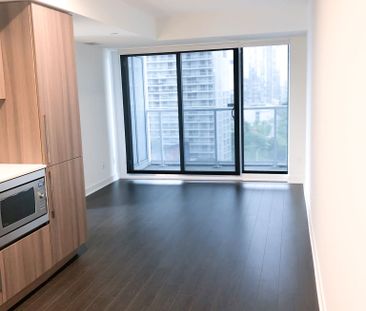 For Lease - 19 Bathurst Street Unit# 1606, Toronto, Ontario - Photo 1