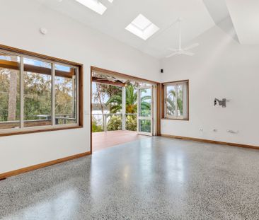 34 The Esplanade, Narrabeen NSW 2101 - House For Rent | Domain - Photo 2