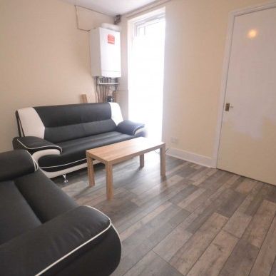 5 Bed - Cardigan Road, University Area - Photo 1