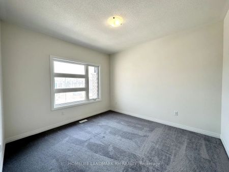 Property For Lease | E9030437 - Photo 2