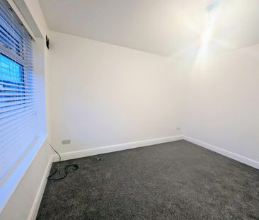 Flat to rent on - Photo 5