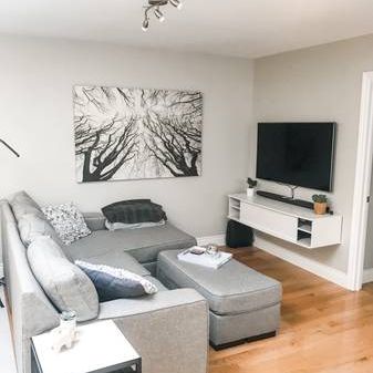 Recently renovated 2 bedroom apartment in - Photo 1