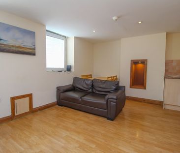 Bedford Street, Roath, Cardiff - Photo 2