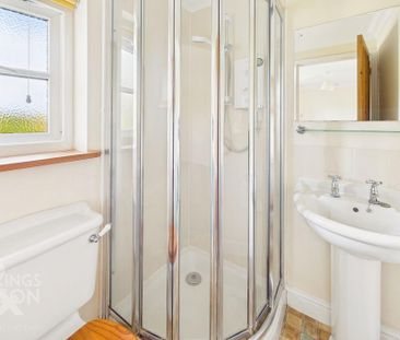 3 bedroom semi-detached house to rent - Photo 2