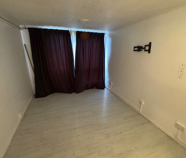 1 Bed Flat, Rodney Close, B16 - Photo 3