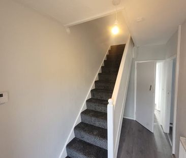 3 Bed Terraced House, Fairfax Place, L11 - Photo 6