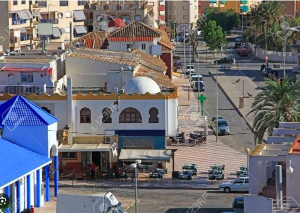 Alquiler de piso en Calle Azahar s/n