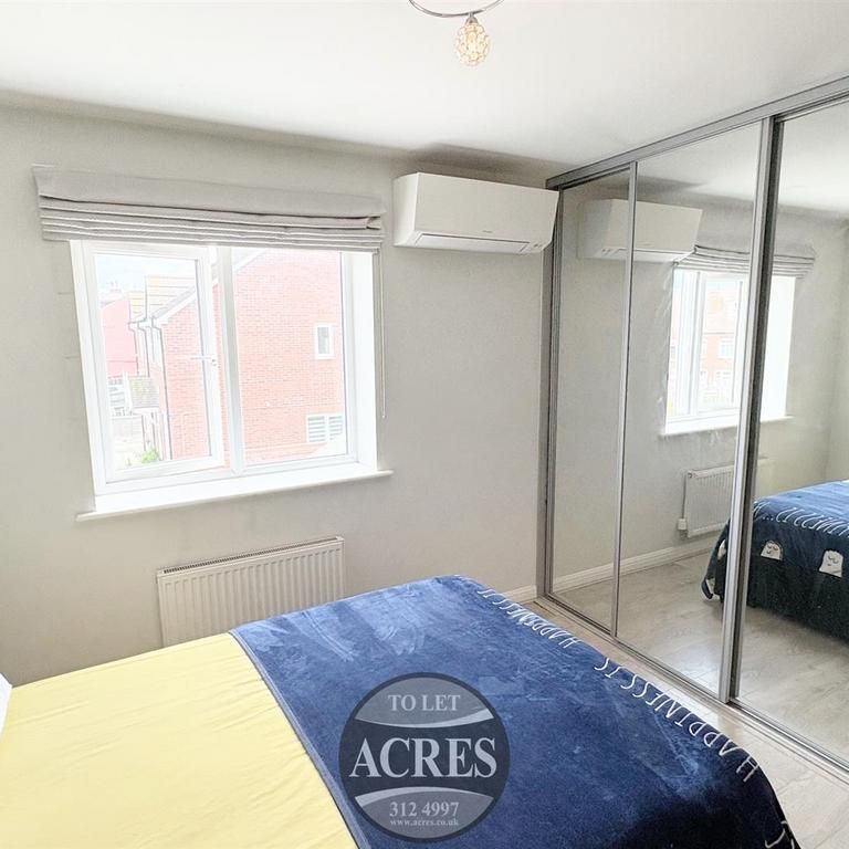 3 bedroom detached house to rent - Photo 1