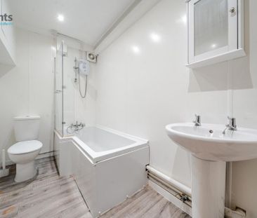 4 bedroom terraced house to rent - Photo 6