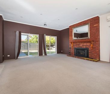 Spacious Four-Bedroom, North-Facing Family Home with Solar Savings - Photo 3