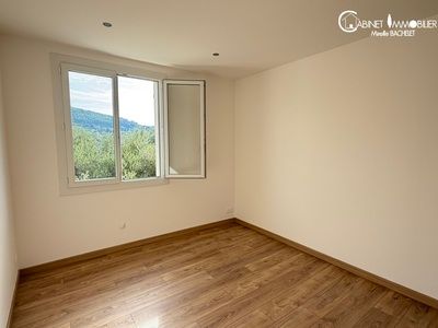 Location Maison 3 pièces 51m² CEYRESTE 13600 - Photo 3
