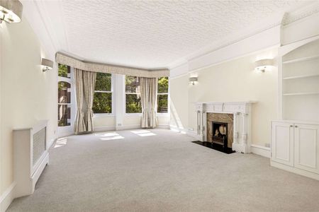 Newly refurbished 2 bedroom, 2 bathroom apartment. A beautiful period property which is spacious, bright and packed with charming features. - Photo 4