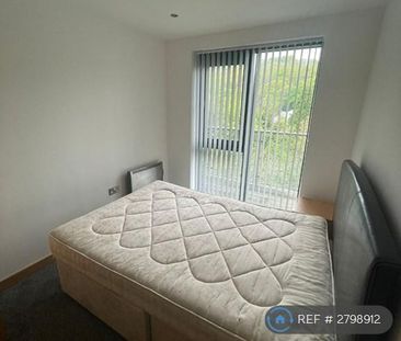 2 bedroom flat to rent - Photo 3