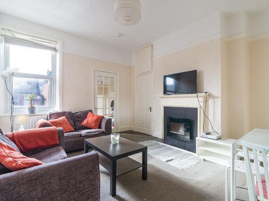 3 bedroom apartment to rent - Photo 1