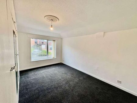 Gayfield Avenue, Brierley Hill, DY5 - Photo 5