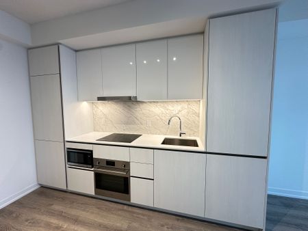 For Lease - 8 Interchange Way Unit# 4805, Vaughan, Ontario - Photo 5