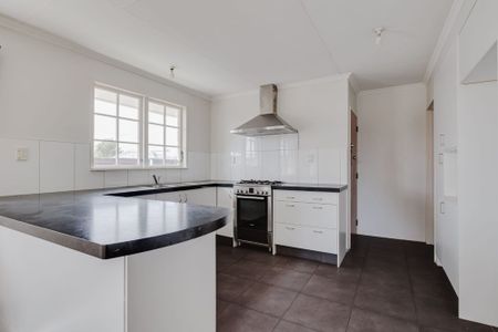 Milson - 4 bedrooms - Photo 3