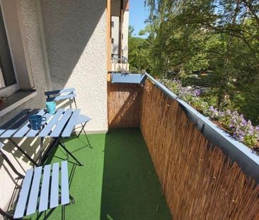 Helle Sonnige & Sanierte Wohnung mit Süd-Balkon in Steglitz - Photo 1