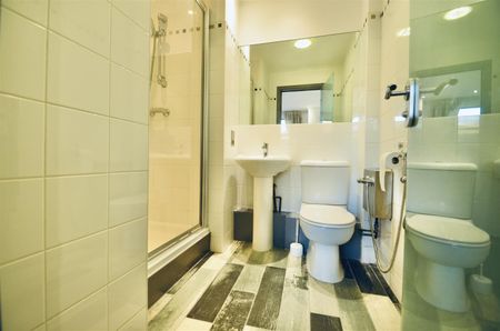 2 bedroom apartment to rent Castle Exchange, 41 Broad Street, Nottingham, NG1 - Photo 3