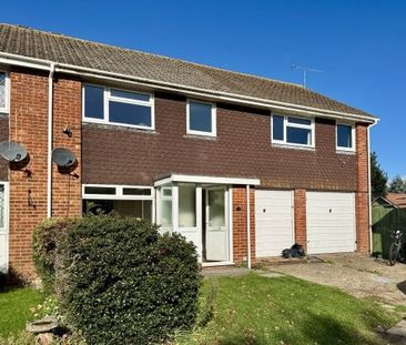 Chesley Close, Worthing, BN13 5 bedroom end of terrace house to rent - Photo 5