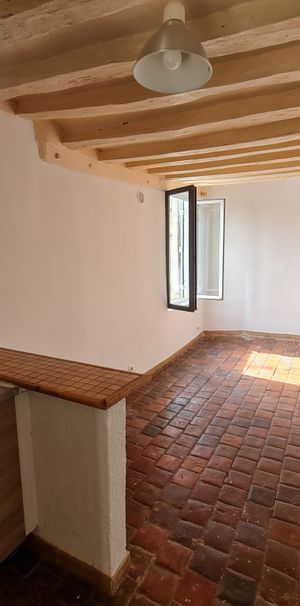 Location Appartement 1 pièce 24m² JOIGNY 89300 - Photo 1