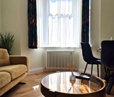 2 bedroom flat to rent - Photo 2