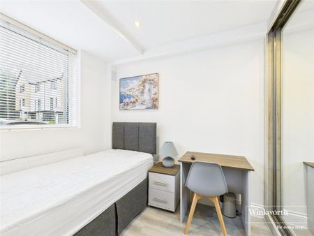 5 bedroom townhouse to rent - Photo 2