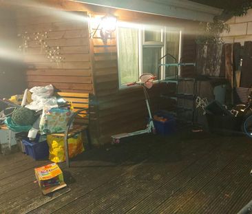 4 bedroom terraced house to rent - Photo 5