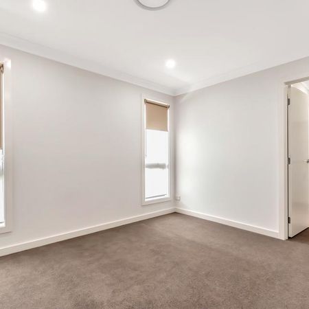 $700 per week / $2,800 Bond - Photo 5