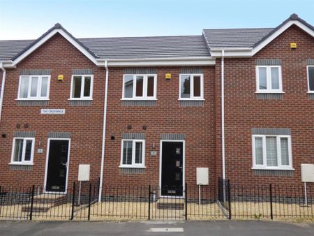 2 bedroom mews to rent - Photo 2