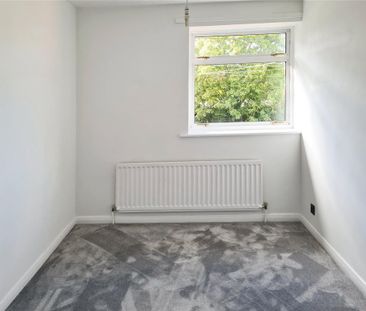 4 bedroom detached house to rent - Photo 6