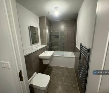 1 bedroom flat to rent - Photo 6