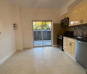 For Lease - 1524 Dupont Street Unit# Upper, Toronto, Ontario - Photo 6