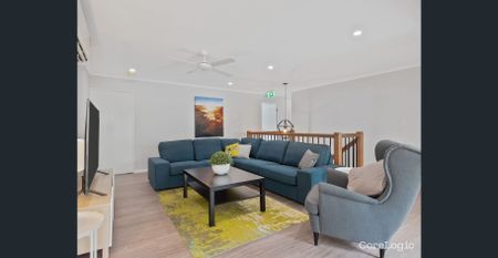 Fully Furnished Room Near UQ – Bills & Cleaning Included! - Photo 2